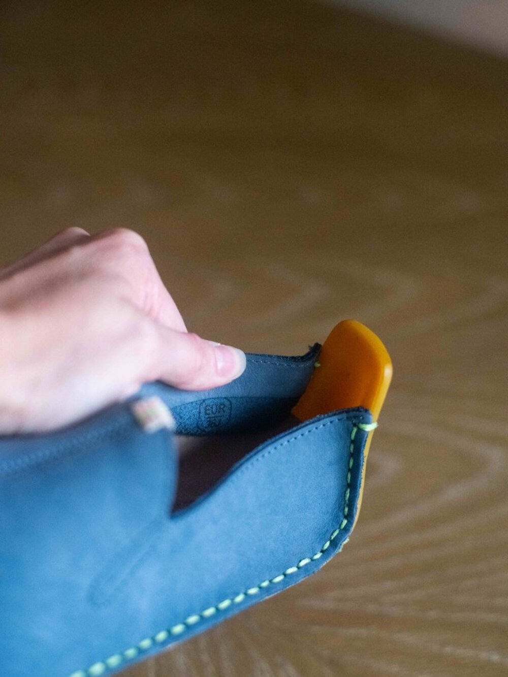 Vivobarefoot Ababa II Juniors in Indigo - Picture 7 of 8